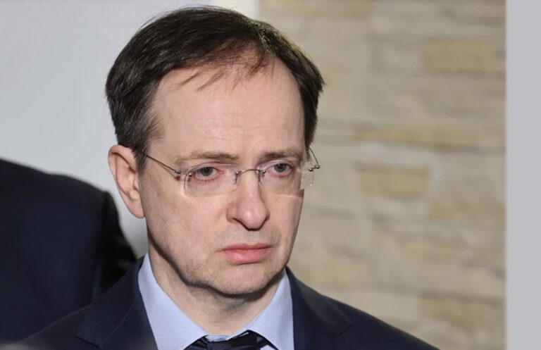 Путін оголосив склад делегації РФ для переговорів у Стамбулі: керівником призначено Мединського