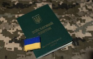 Зеленський запропонував продовжити воєнний стан і мобілізацію до кінця жовтня